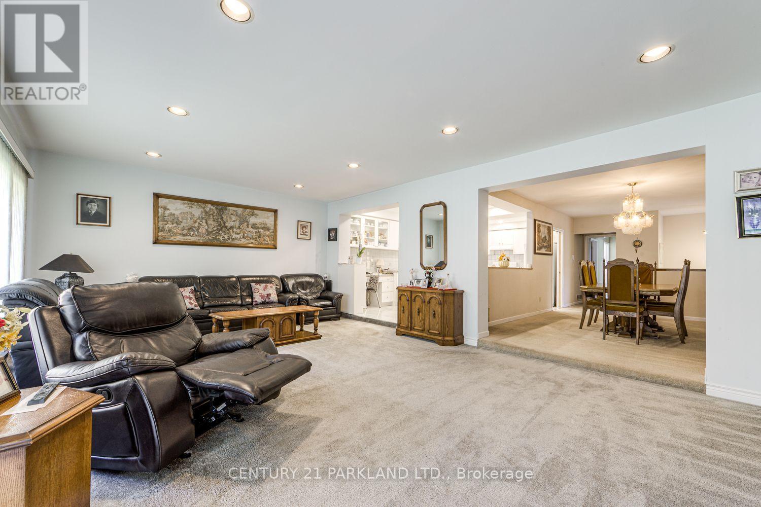 22 Waterfield Drive Property Photo 31