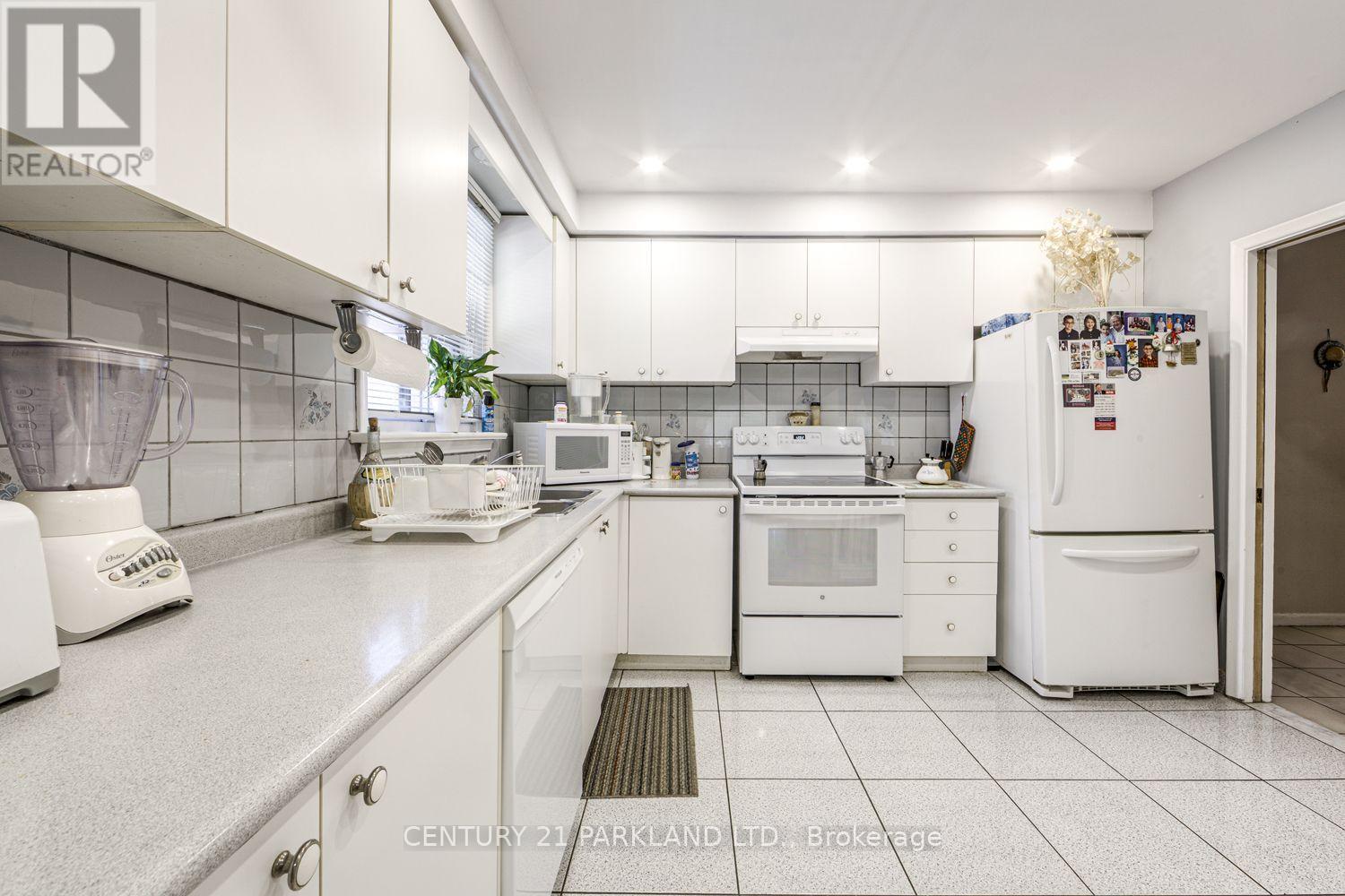 22 Waterfield Drive Property Photo 35