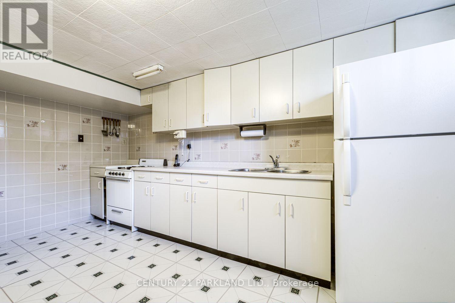 22 Waterfield Drive Property Photo 40