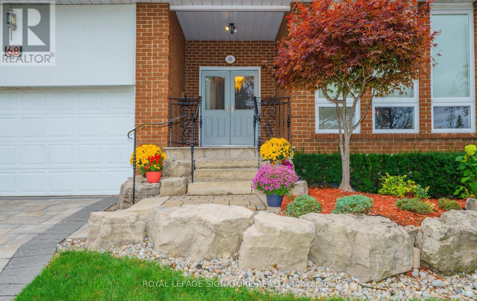 68 Ellenhall Square Property Photo 2