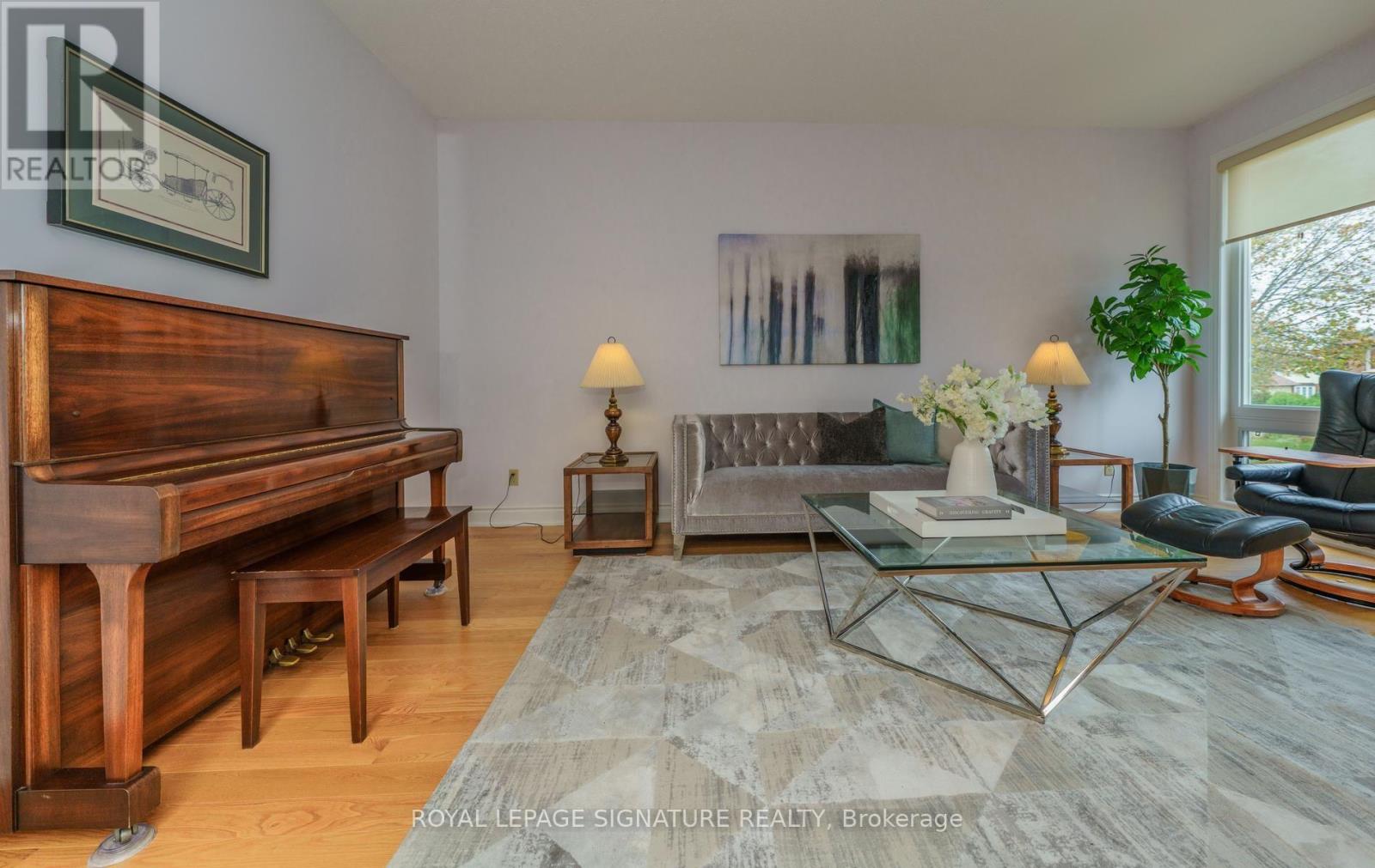 68 Ellenhall Square Property Photo 6