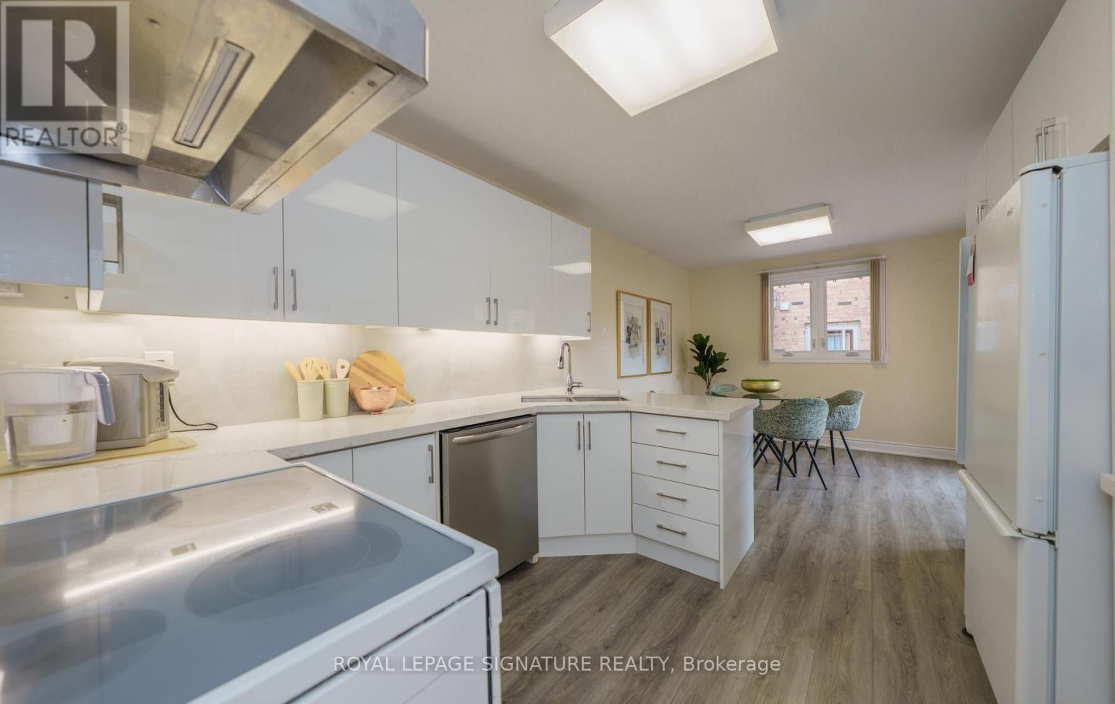68 Ellenhall Square Property Photo 14