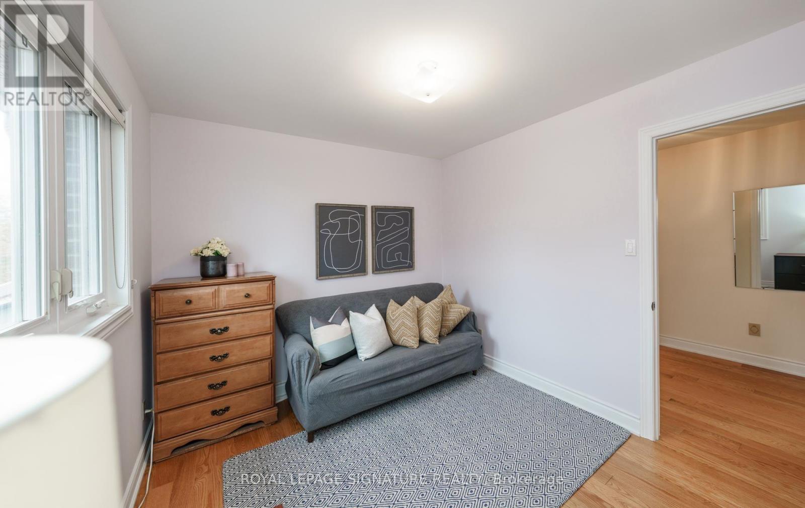 68 Ellenhall Square Property Photo 25