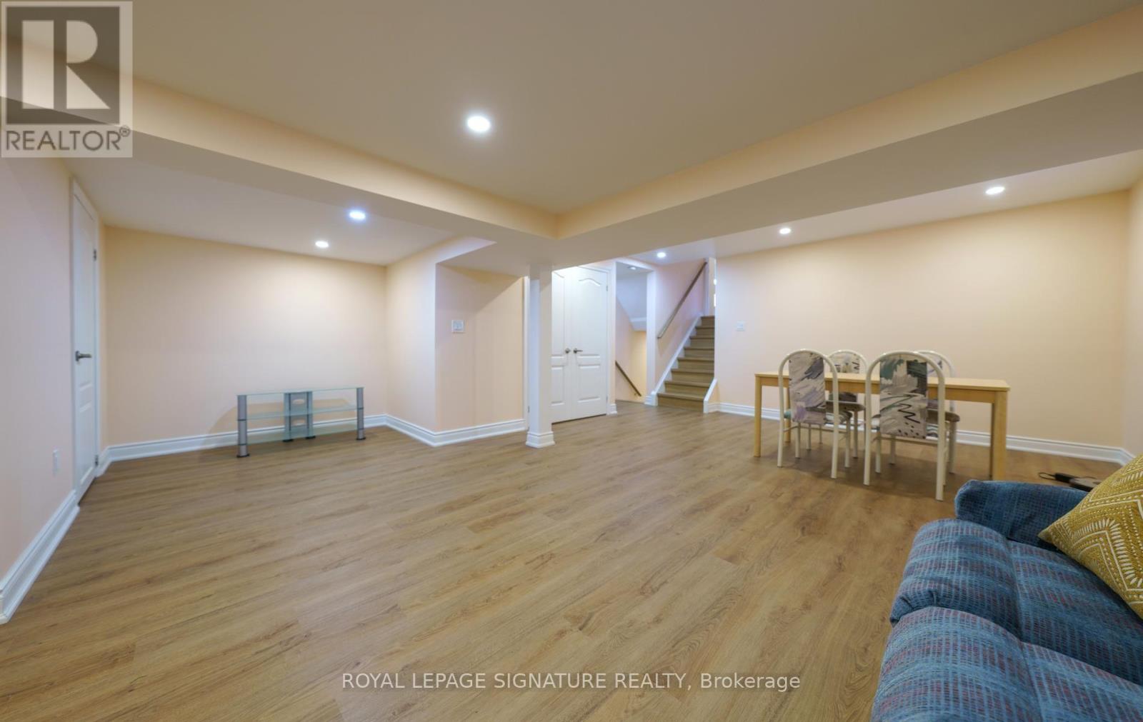 68 Ellenhall Square Property Photo 33