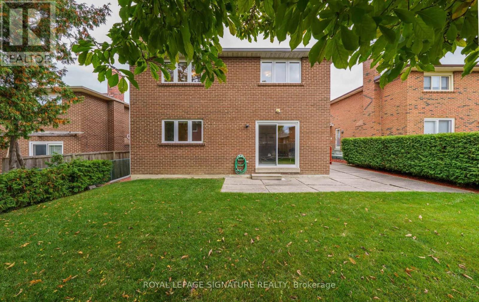 68 Ellenhall Square Property Photo 38