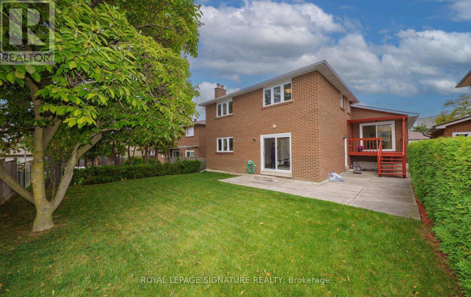 68 Ellenhall Square Property Photo 39