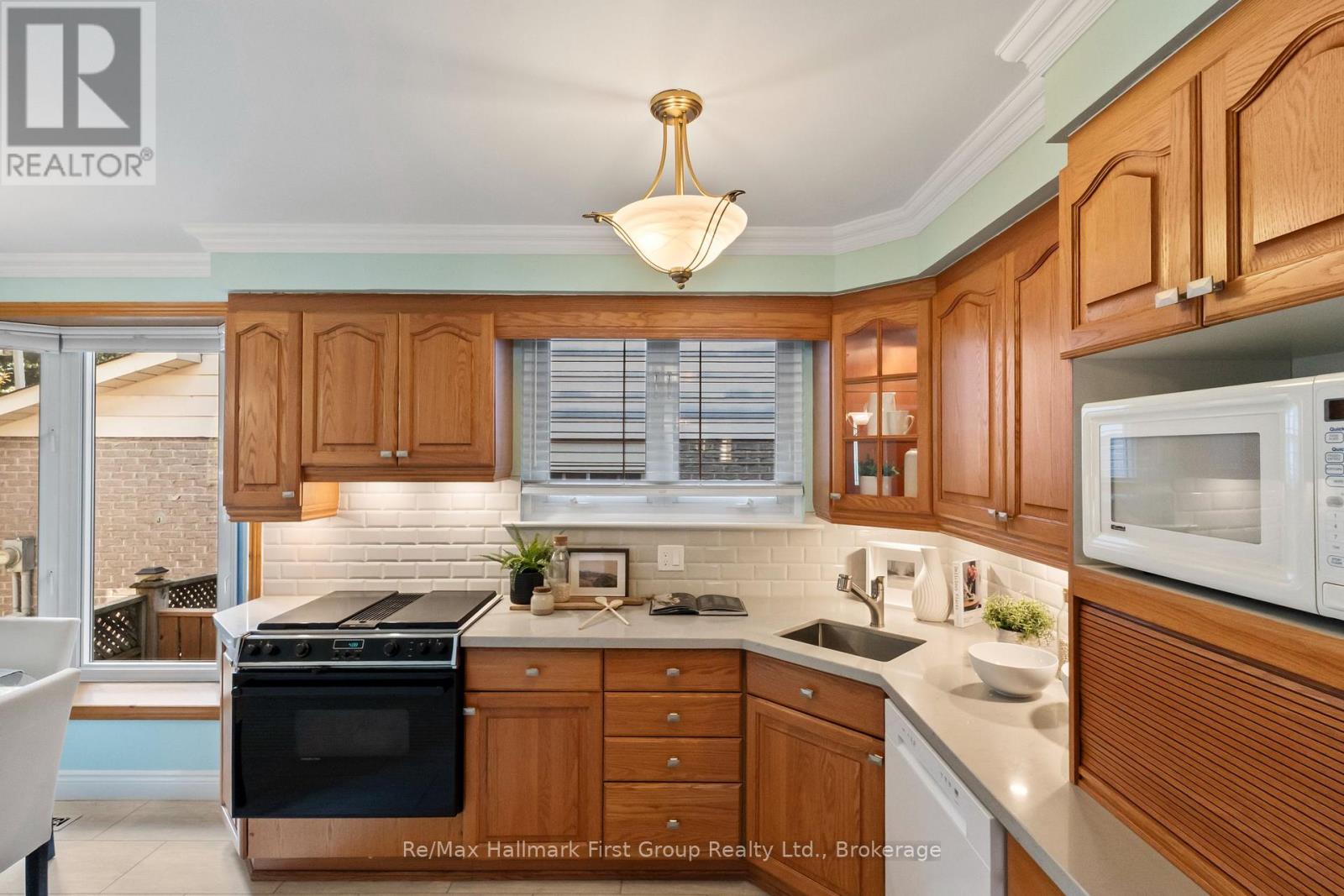 8 Calais Street Property Photo 25
