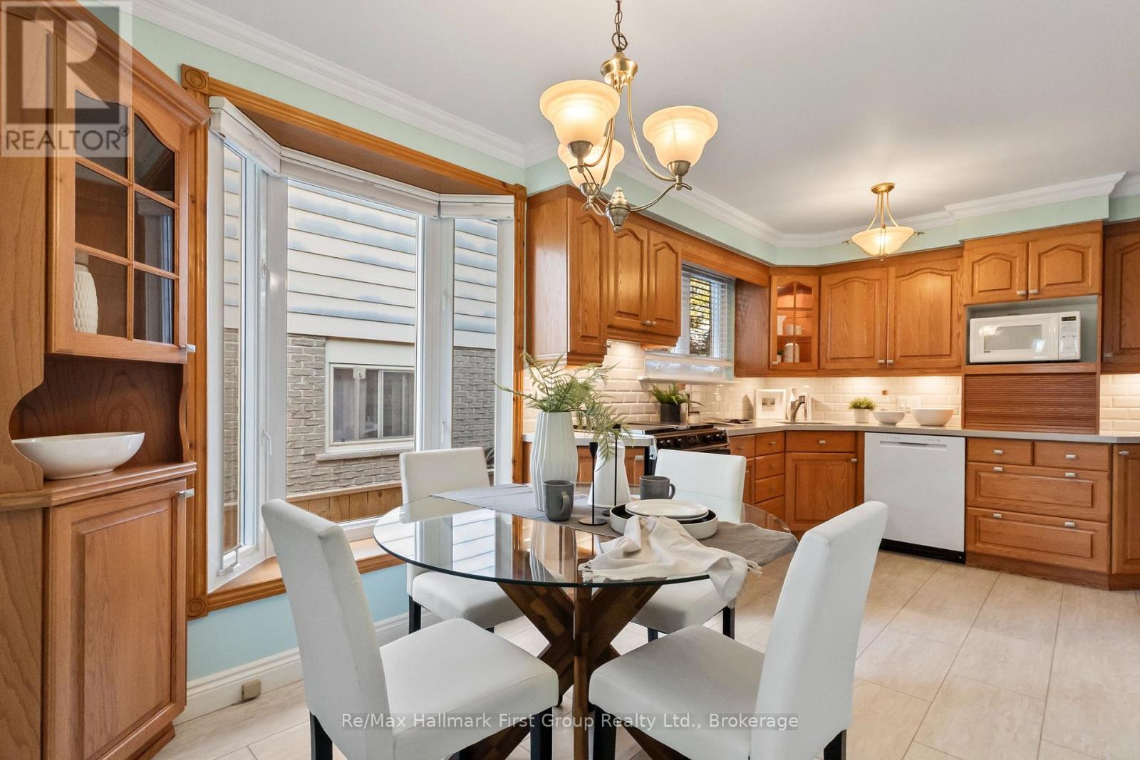 8 Calais Street Property Photo 27