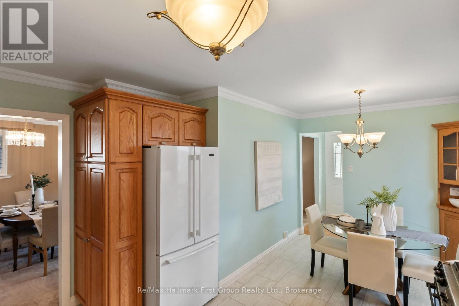 8 Calais Street Property Photo 29
