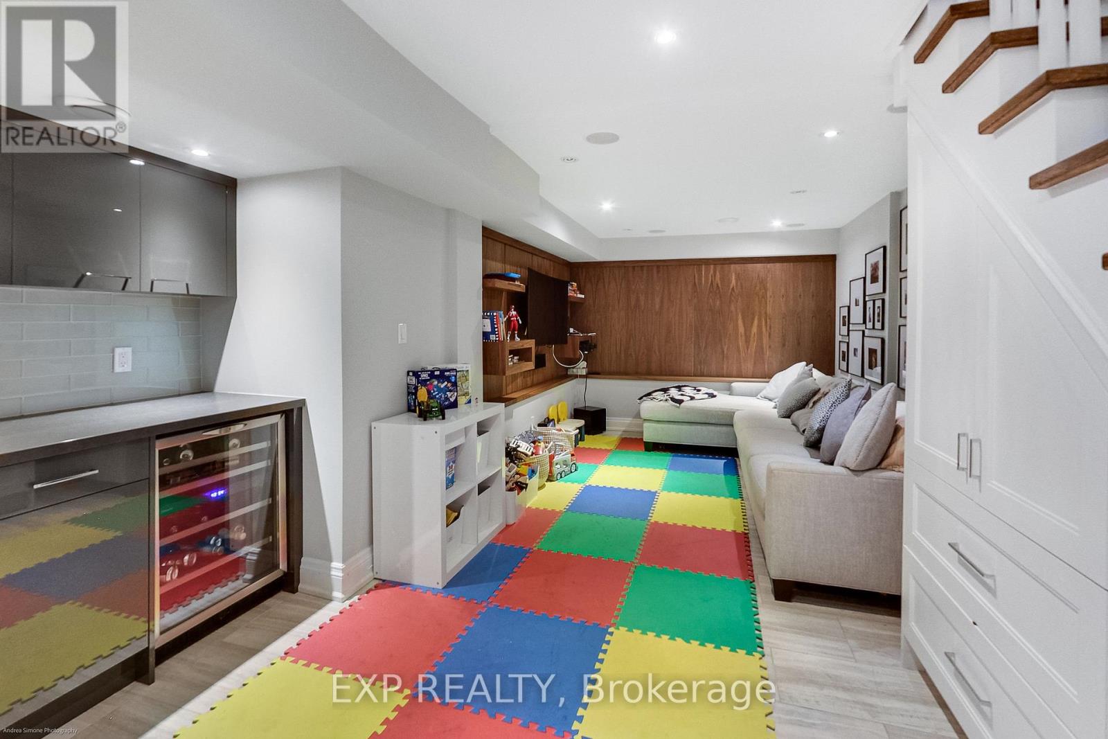 64 West Avenue Property Photo 29
