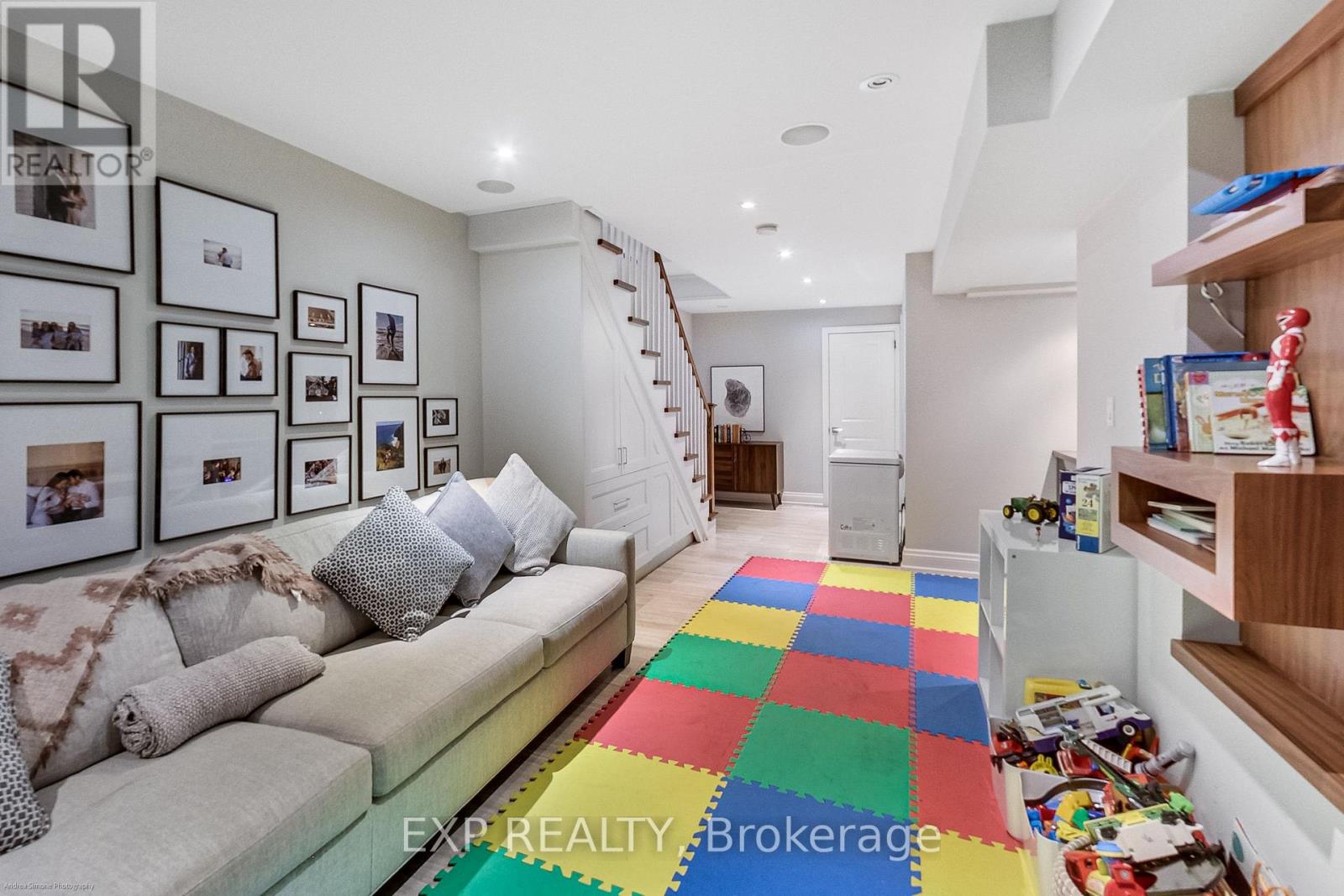 64 West Avenue Property Photo 30