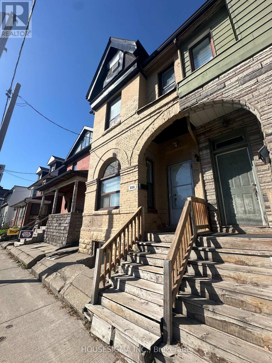 888 Dundas Street E Property Photo 2