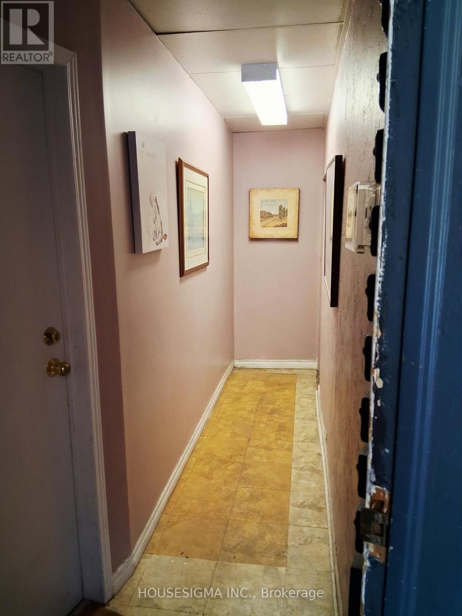 888 Dundas Street E Property Photo 6