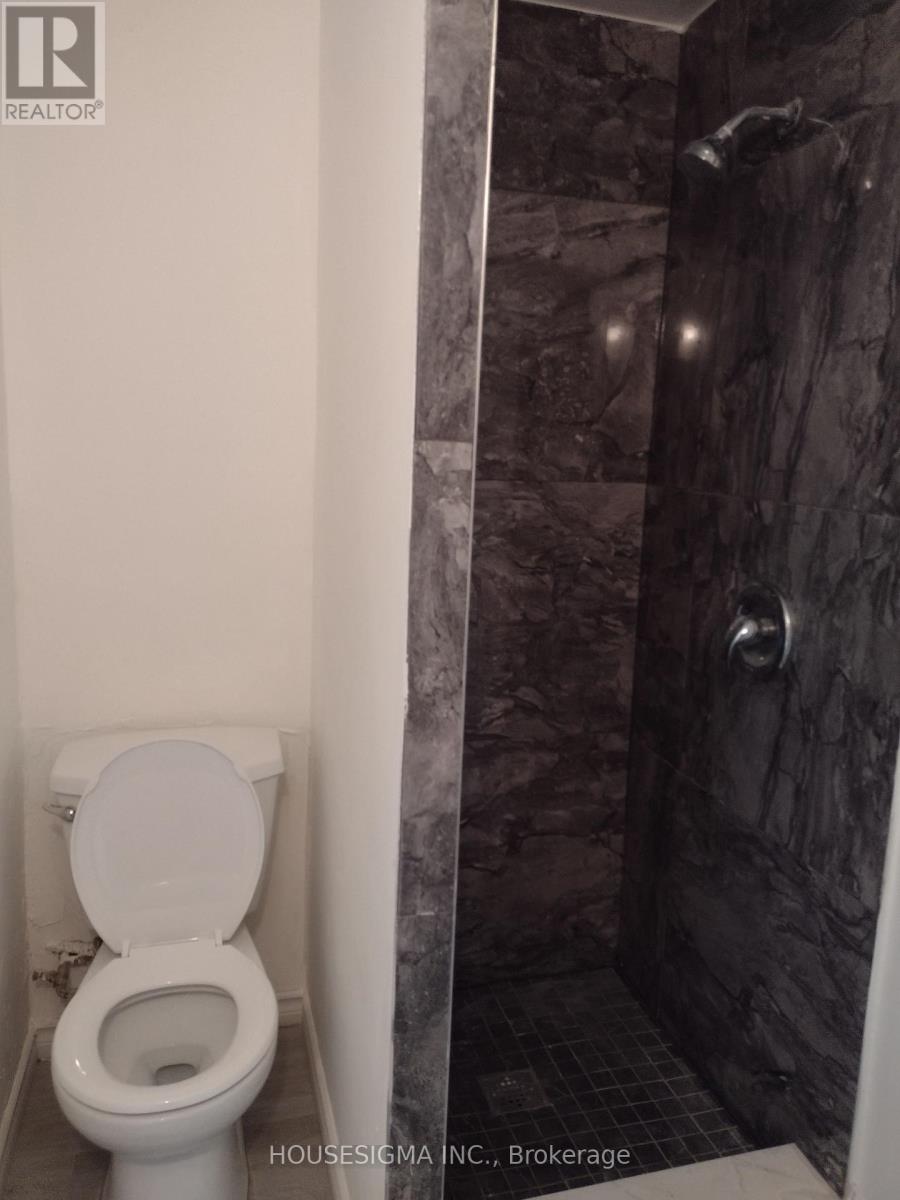 888 Dundas Street E Property Photo 12