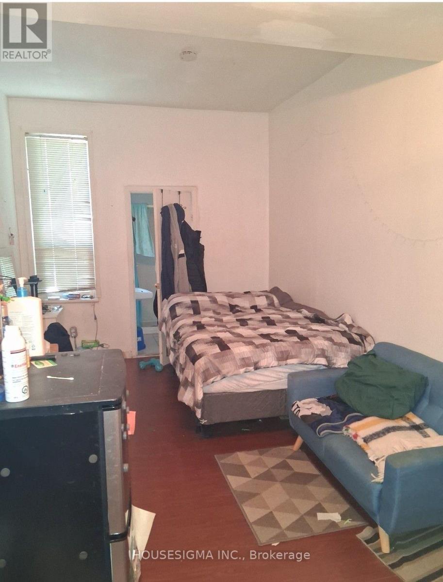888 Dundas Street E Property Photo 19