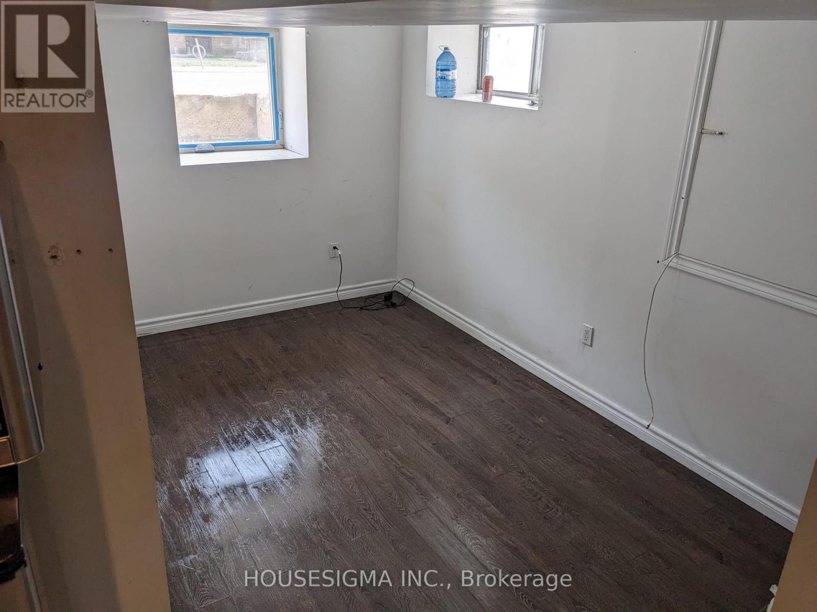 888 Dundas Street E Property Photo 27
