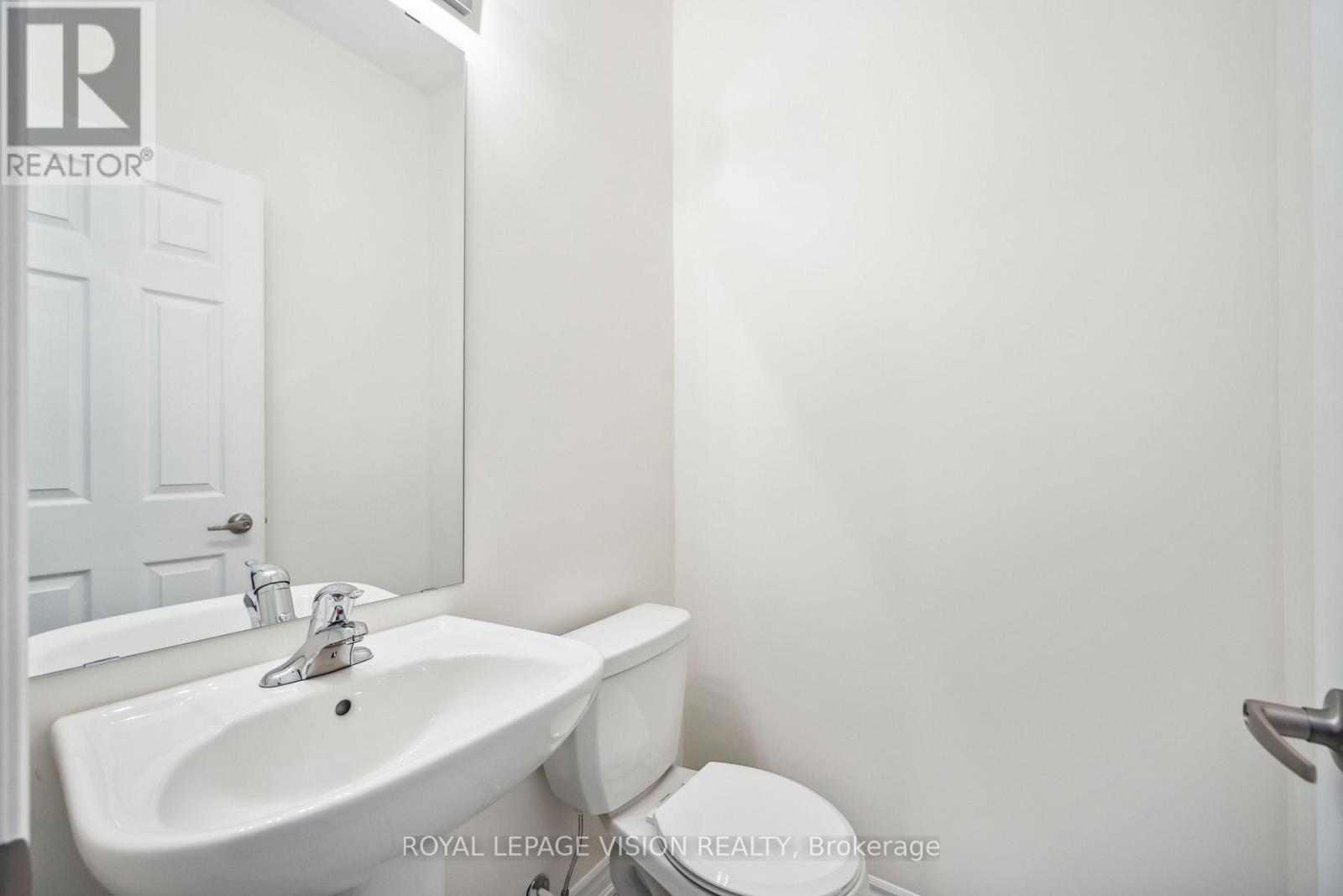 48 Mountainside Crescent Property Photo 16