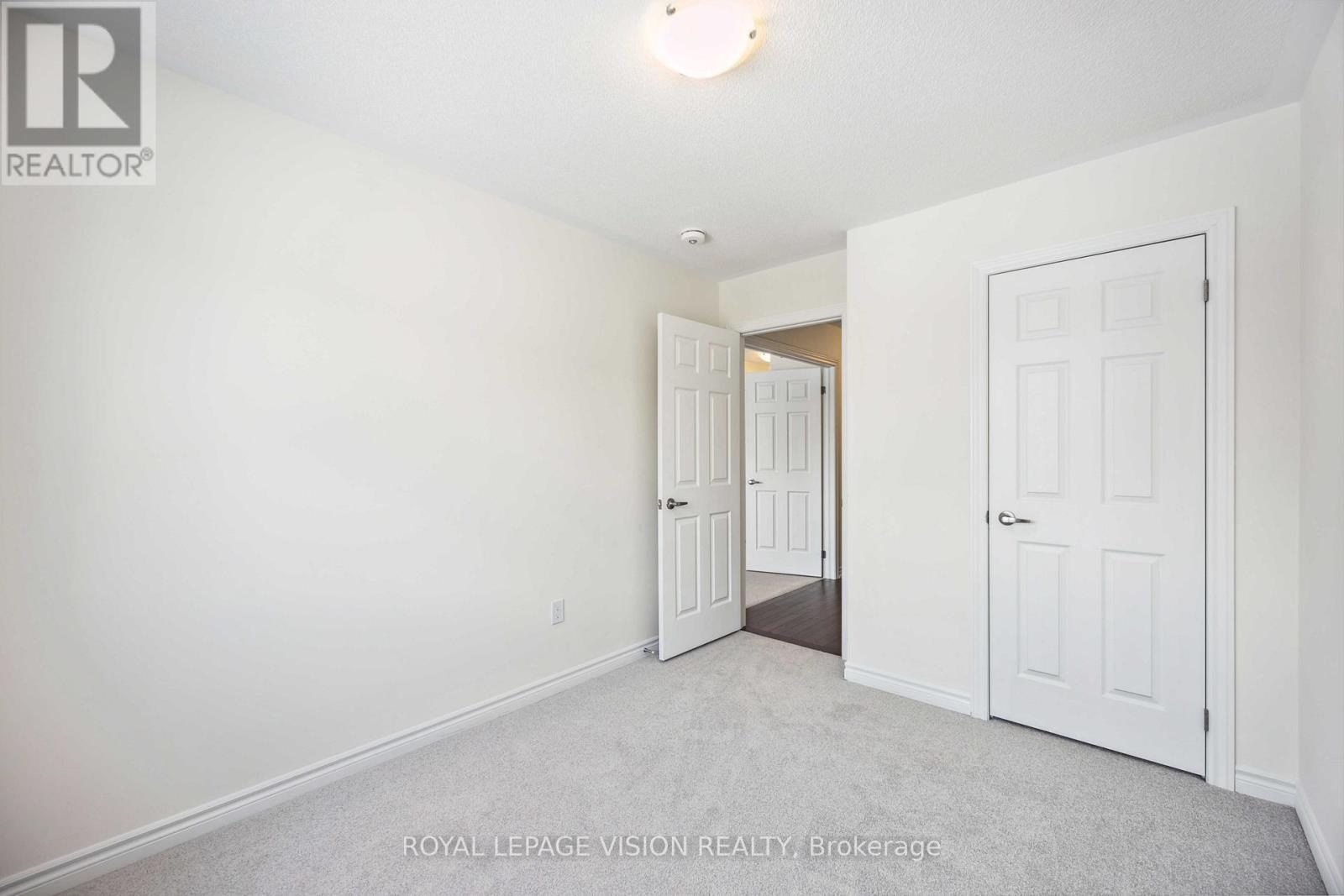 48 Mountainside Crescent Property Photo 20
