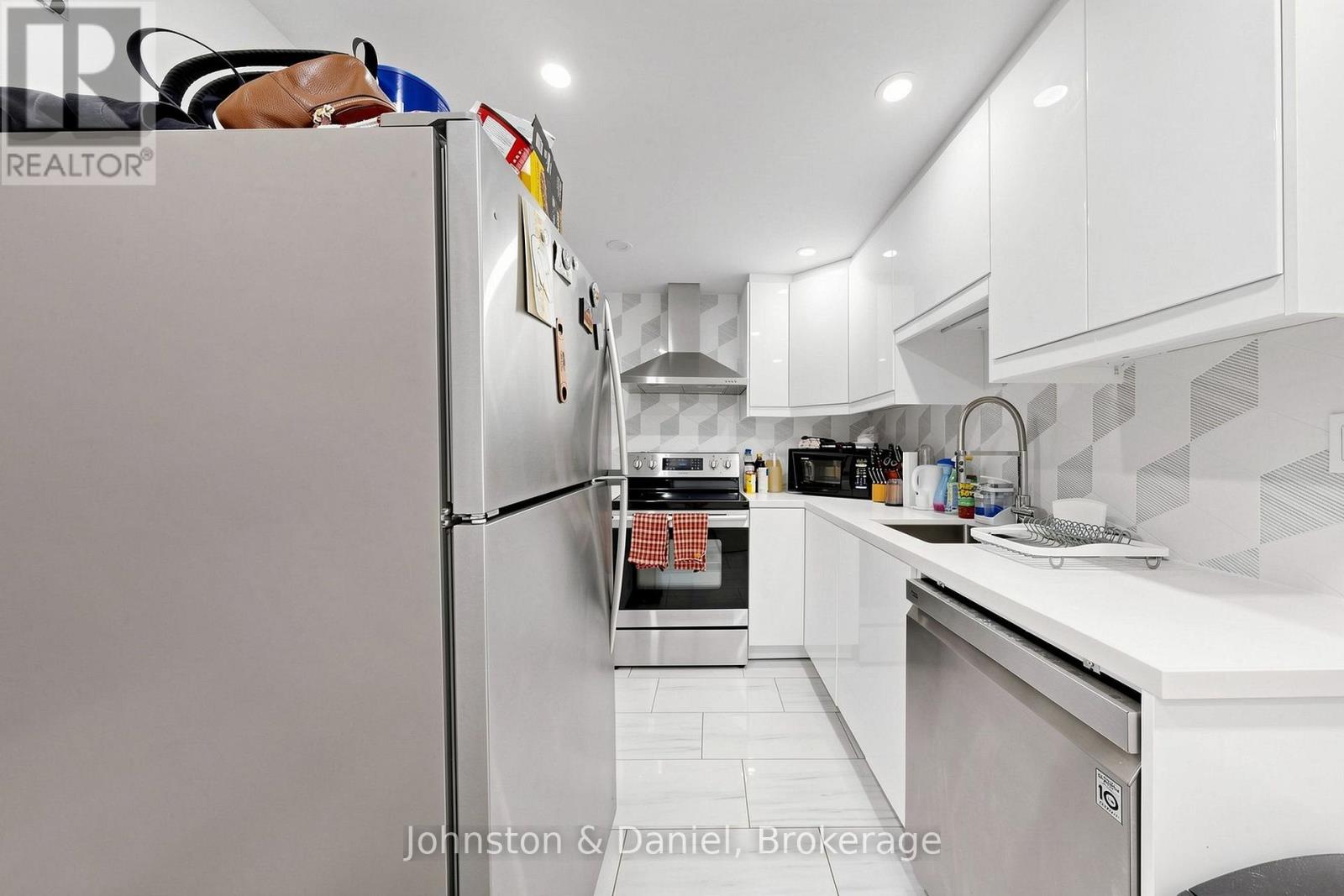 11 Ashland Avenue Property Photo 36