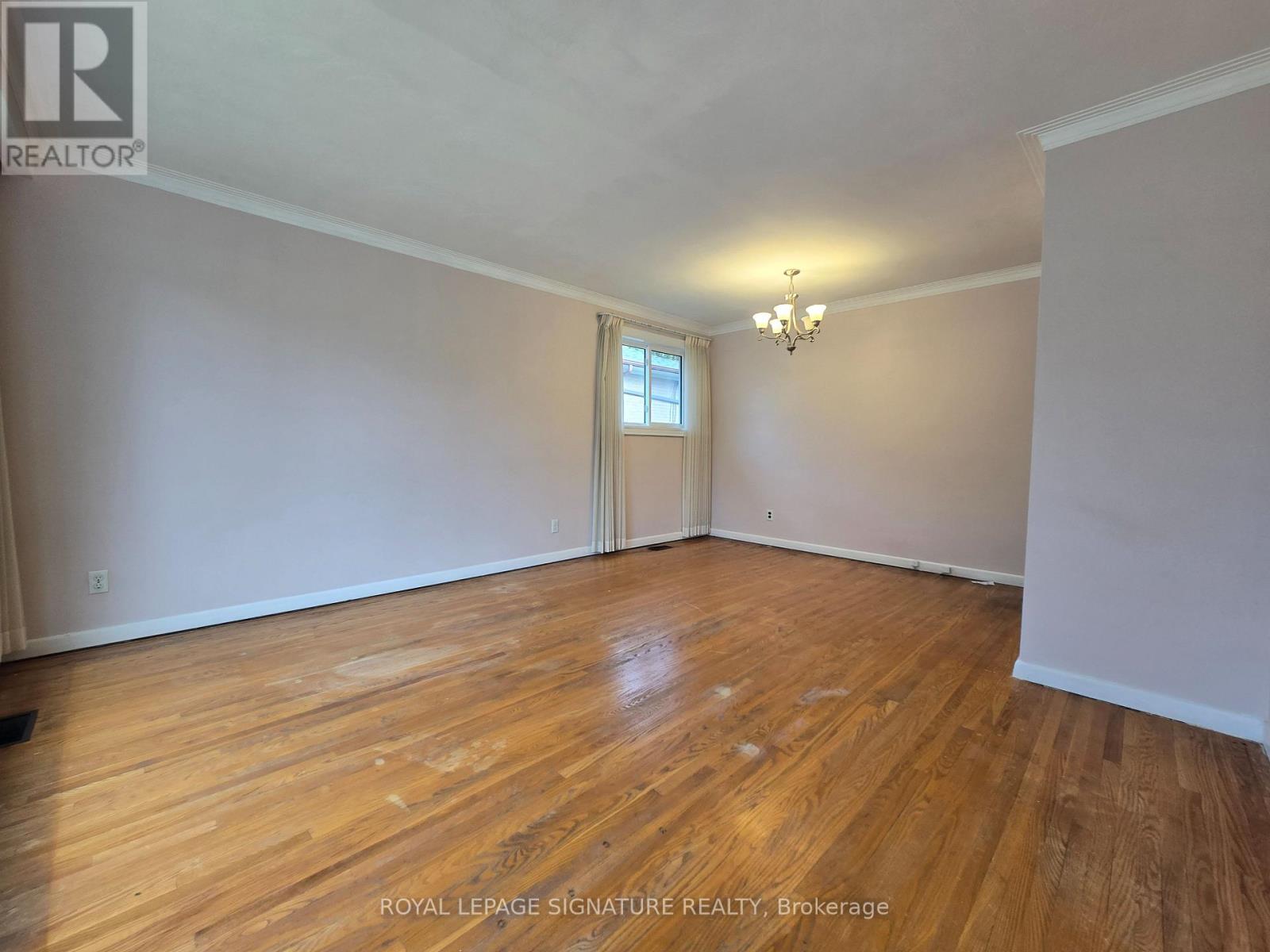 7 Scotchdale Avenue Property Photo 8