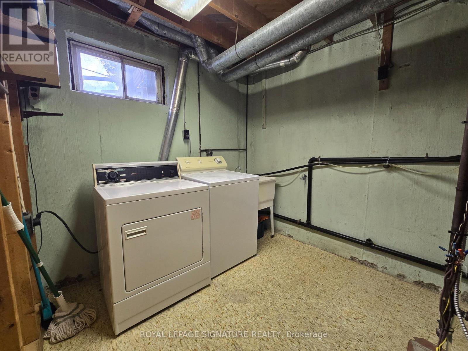 7 Scotchdale Avenue Property Photo 19