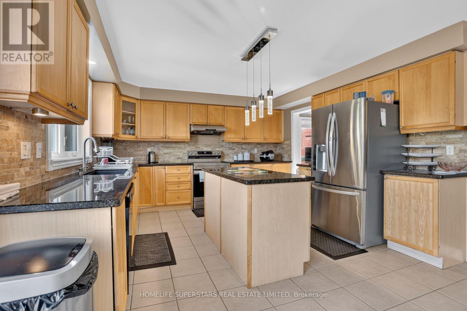 29 Westacott Crescent Property Photo 2
