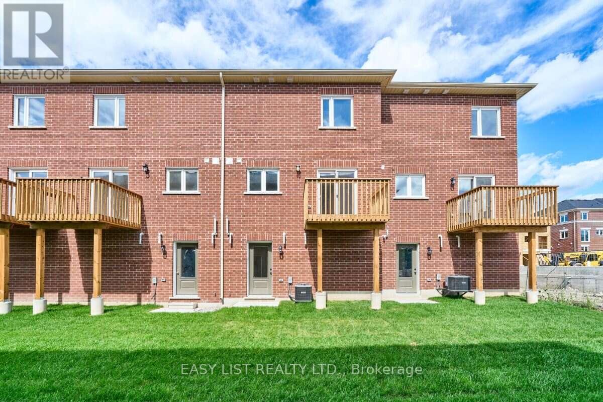 27 Nady Lane Property Photo 6