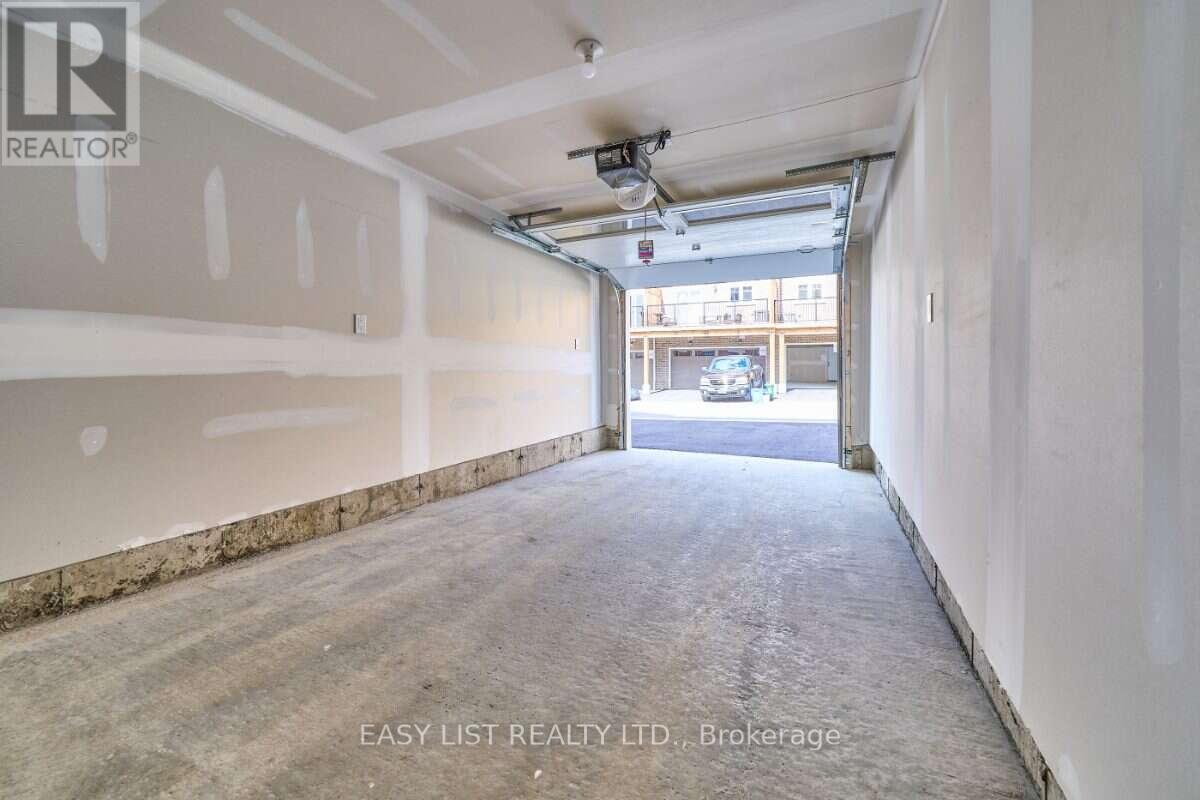 27 Nady Lane Property Photo 9