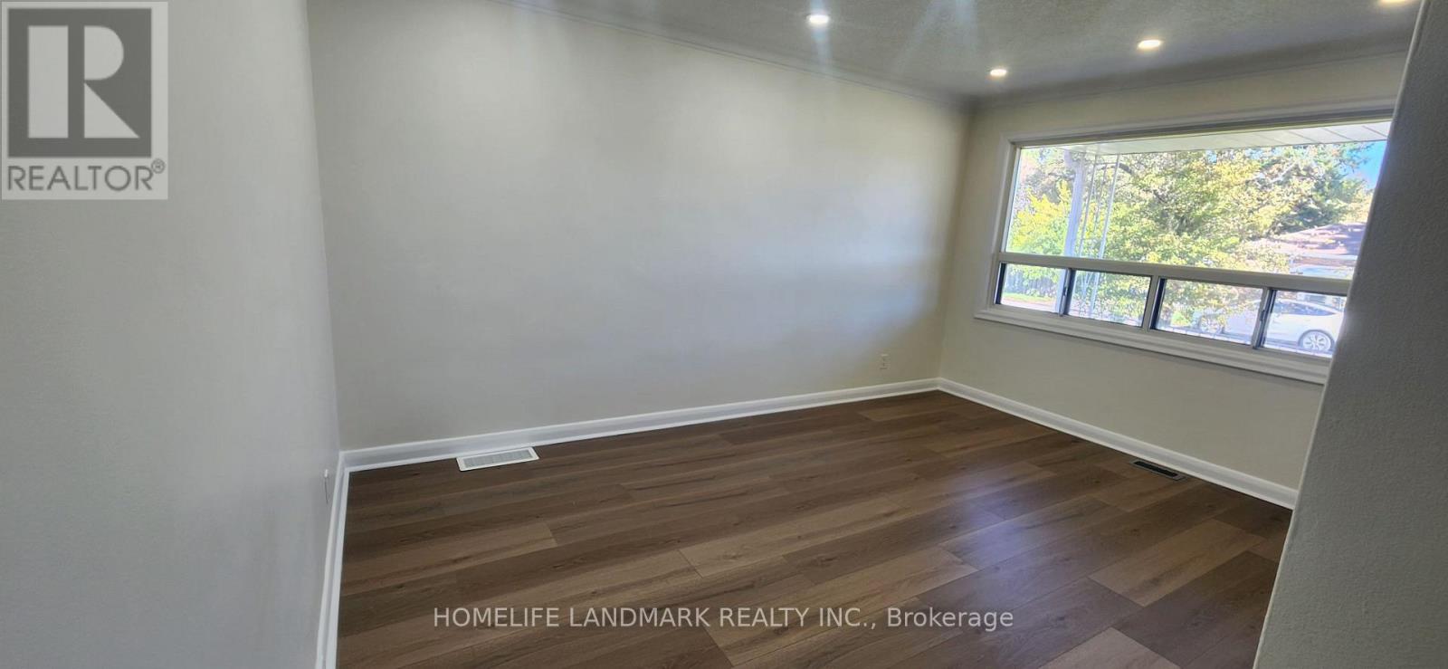 Main - 2 Tardree Place Property Photo 10