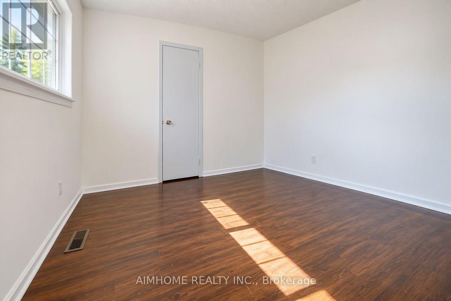 1 - 475 Grenfell Street Property Photo 11