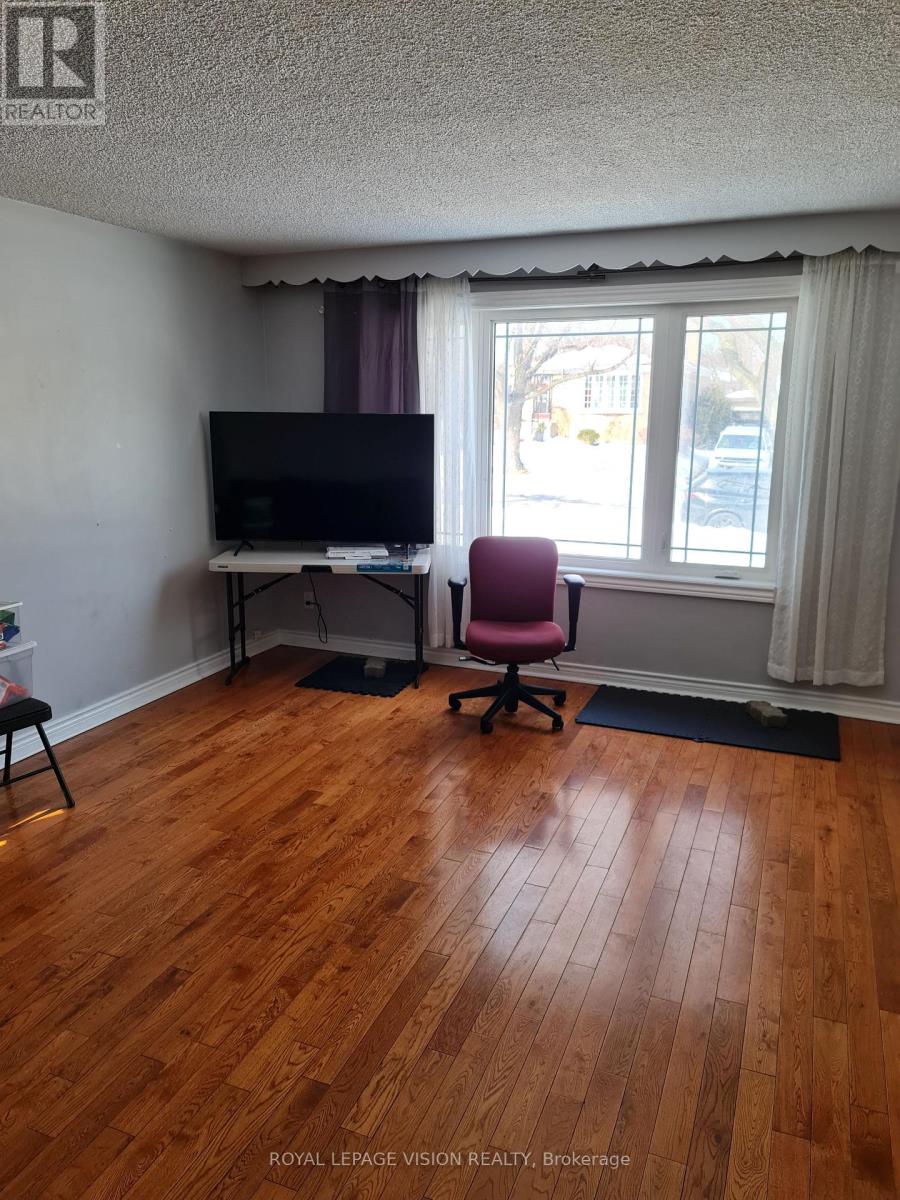 Main - 25 Par Avenue Property Photo 2