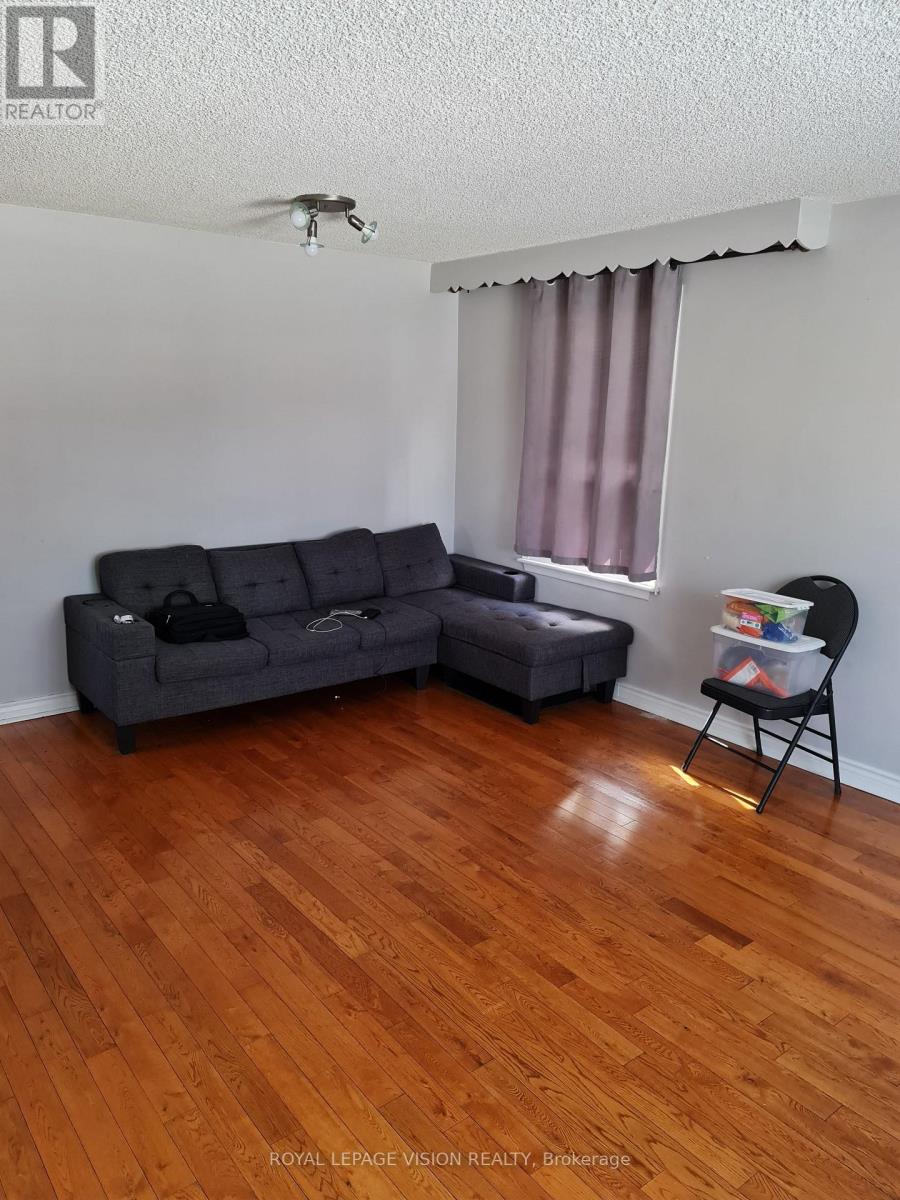 Main - 25 Par Avenue Property Photo 3