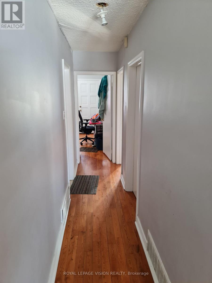Main - 25 Par Avenue Property Photo 9