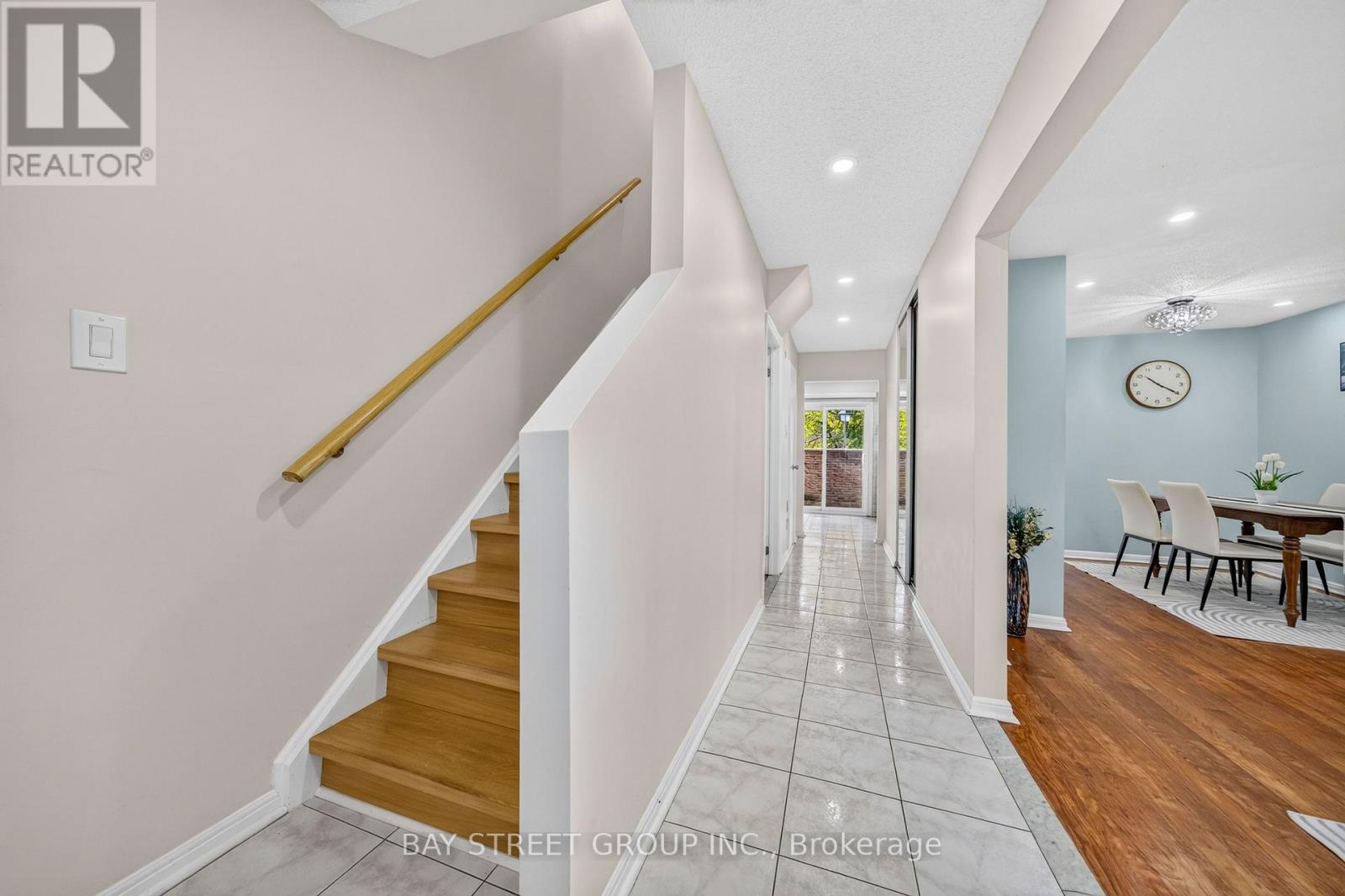 49 - 100 Burrows Hall Boulevard Property Photo 8