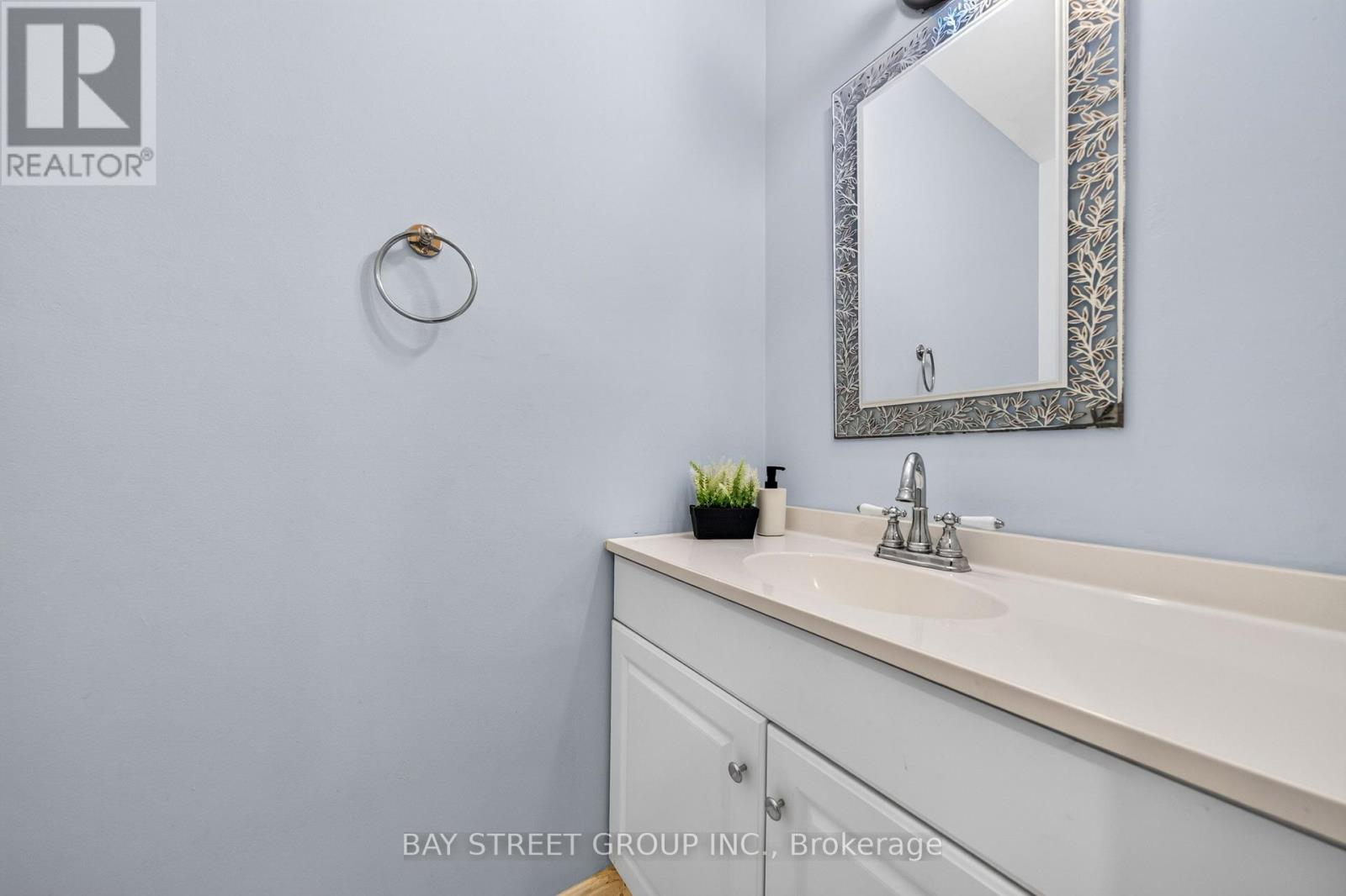 49 - 100 Burrows Hall Boulevard Property Photo 17