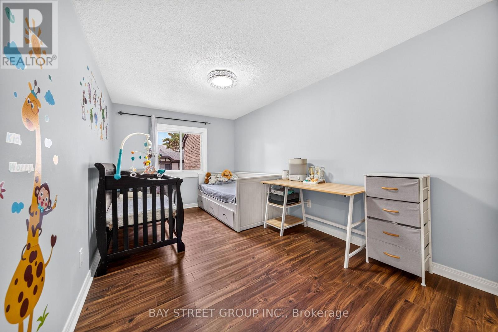 49 - 100 Burrows Hall Boulevard Property Photo 22