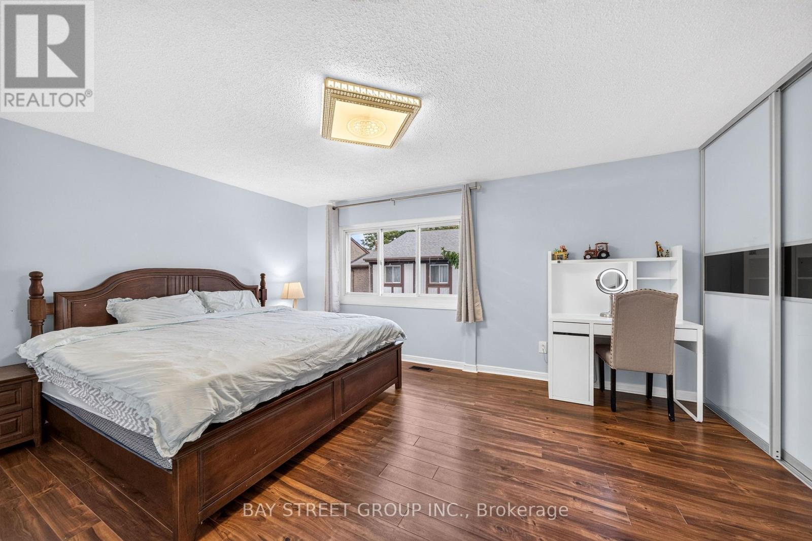 49 - 100 Burrows Hall Boulevard Property Photo 24