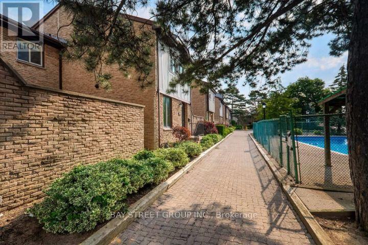 49 - 100 Burrows Hall Boulevard Property Photo 44