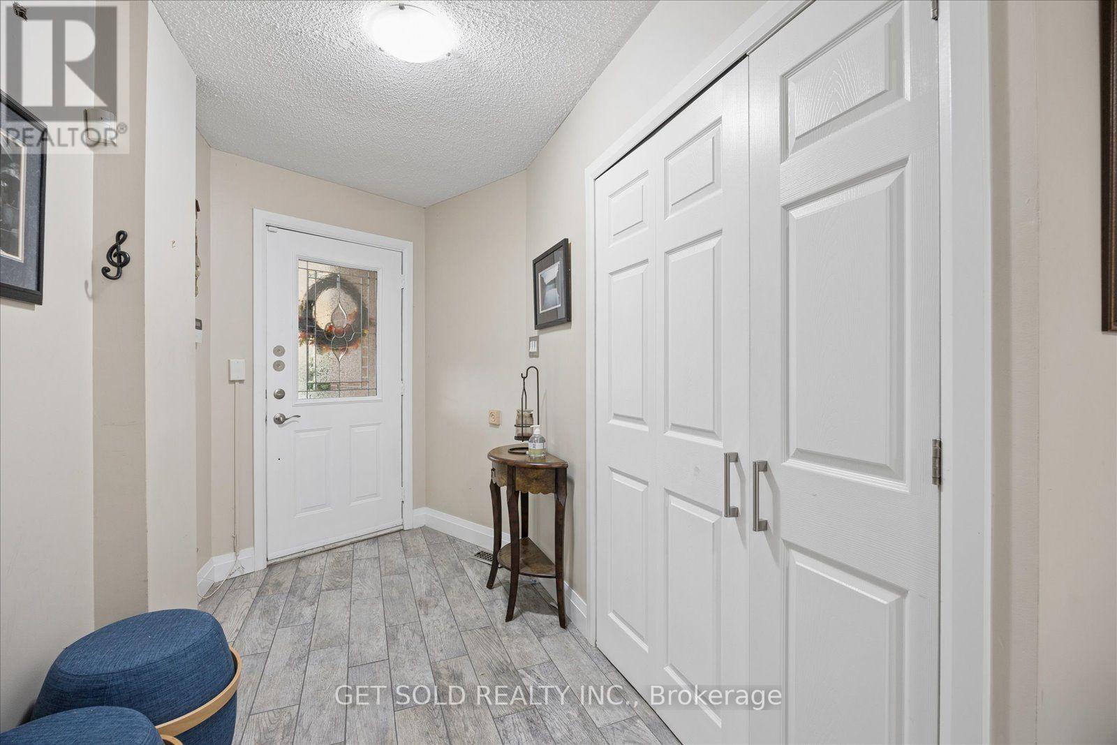 77 Linton Avenue Property Photo 2