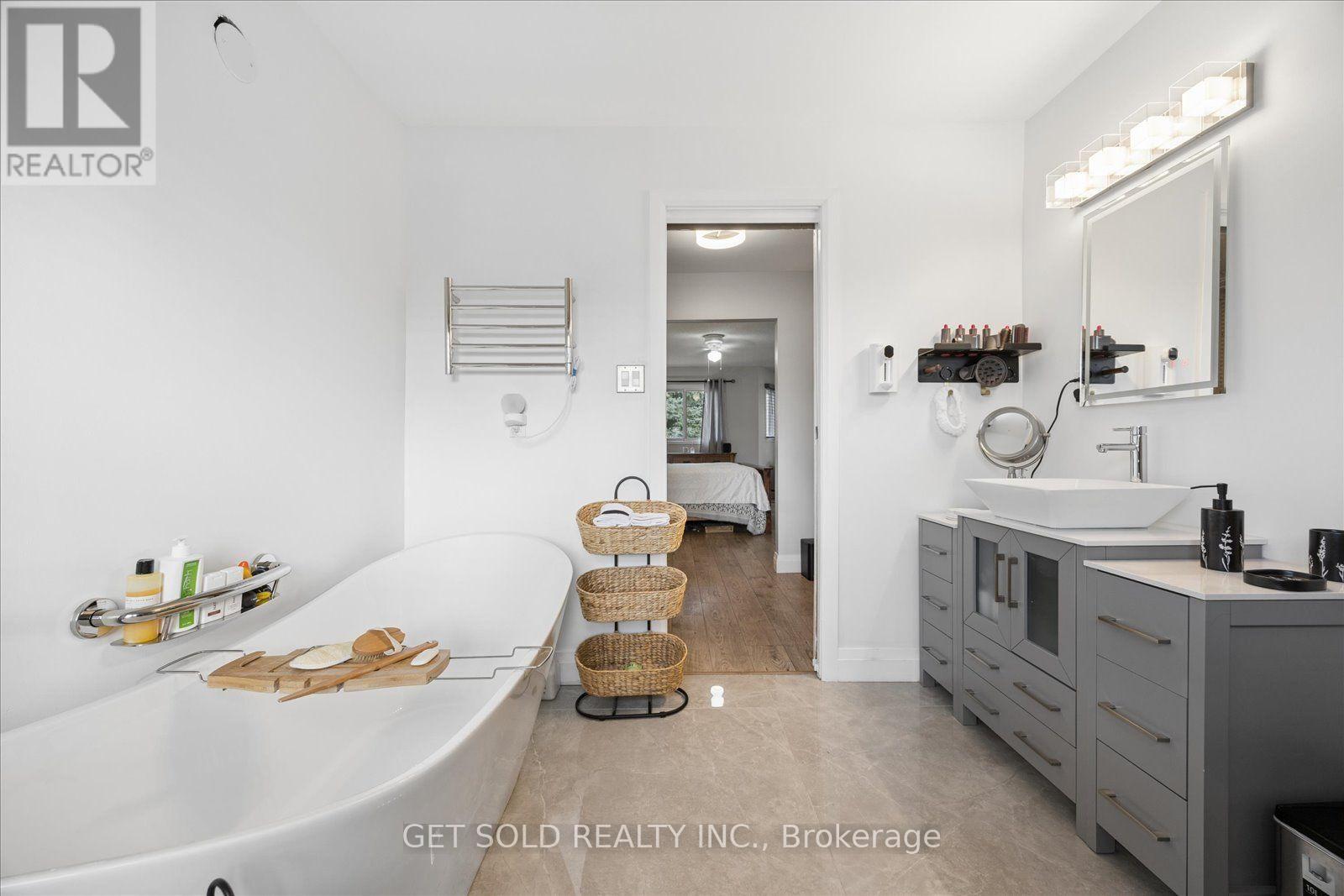 77 Linton Avenue Property Photo 26