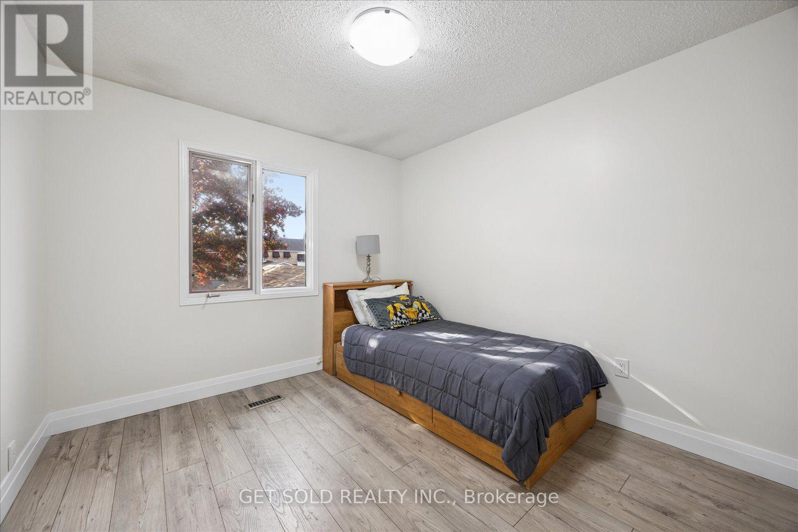 77 Linton Avenue Property Photo 27
