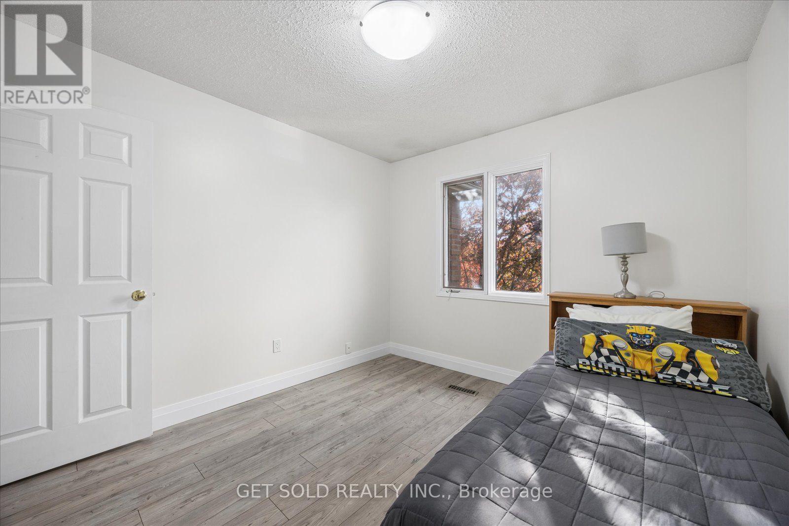 77 Linton Avenue Property Photo 28