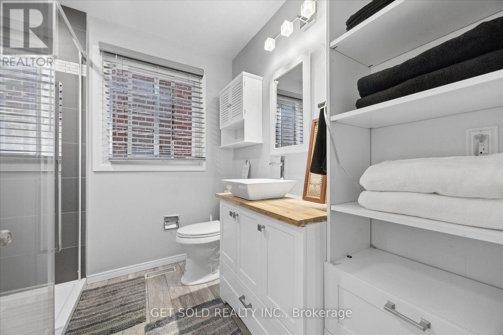 77 Linton Avenue Property Photo 33