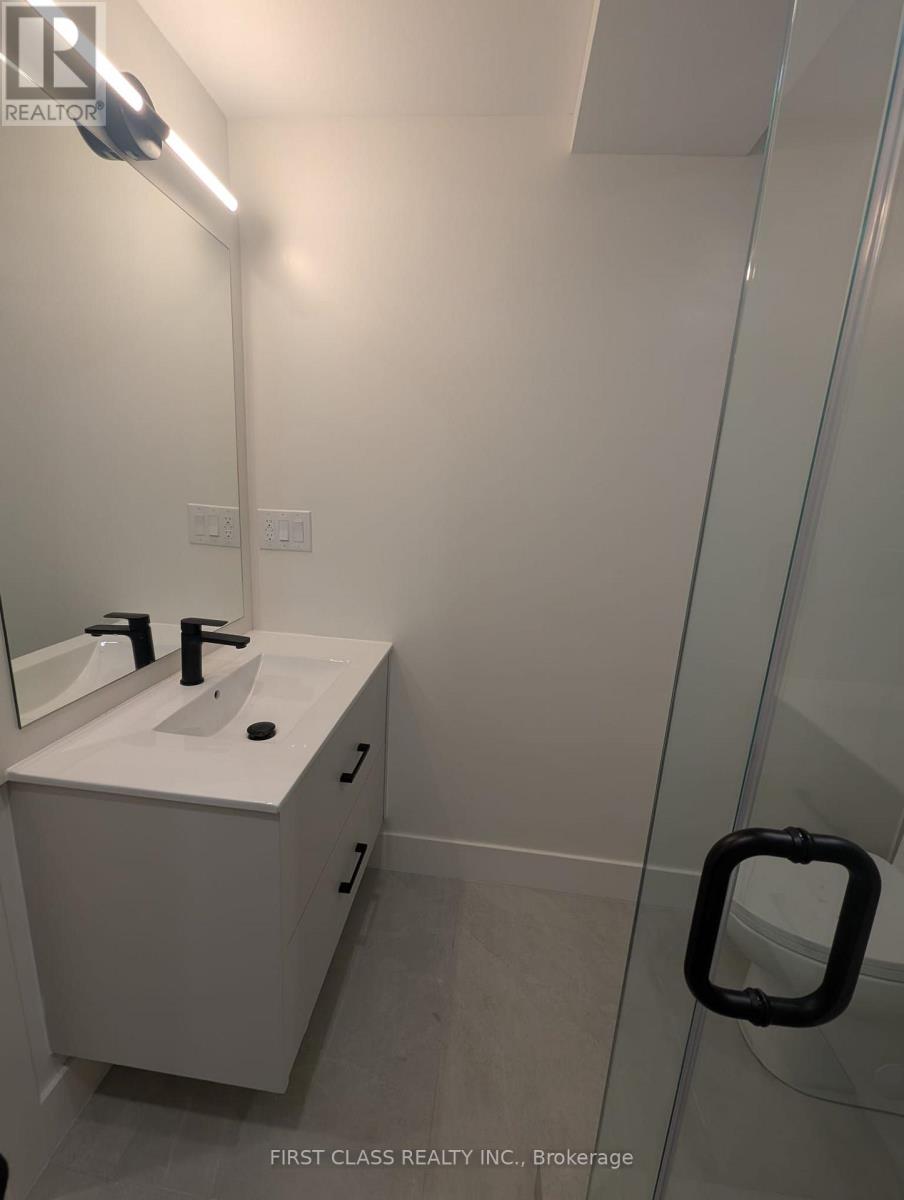 2577 Bridle Road S Property Photo 14
