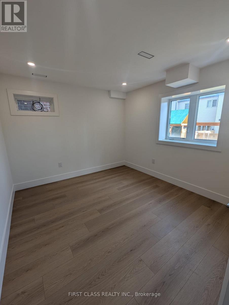 2577 Bridle Road S Property Photo 20