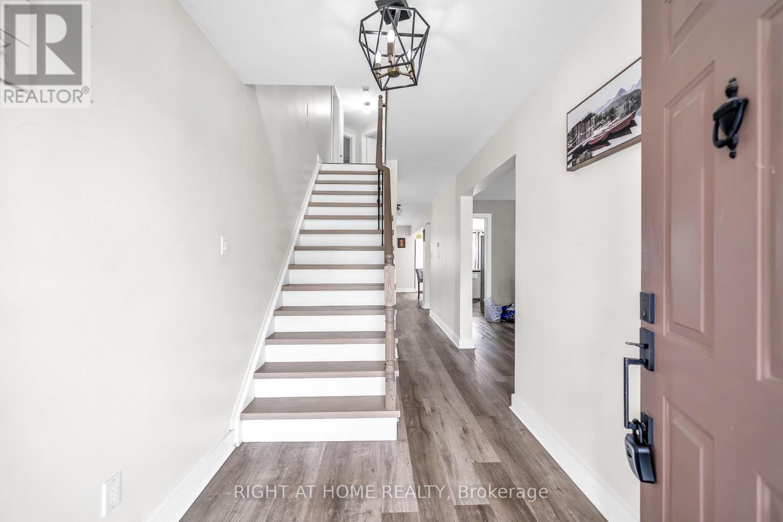 635 Longworth Avenue Property Photo 3
