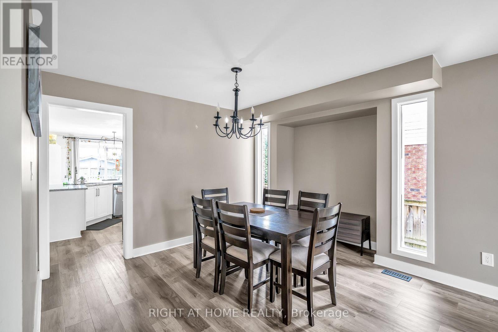 635 Longworth Avenue Property Photo 4