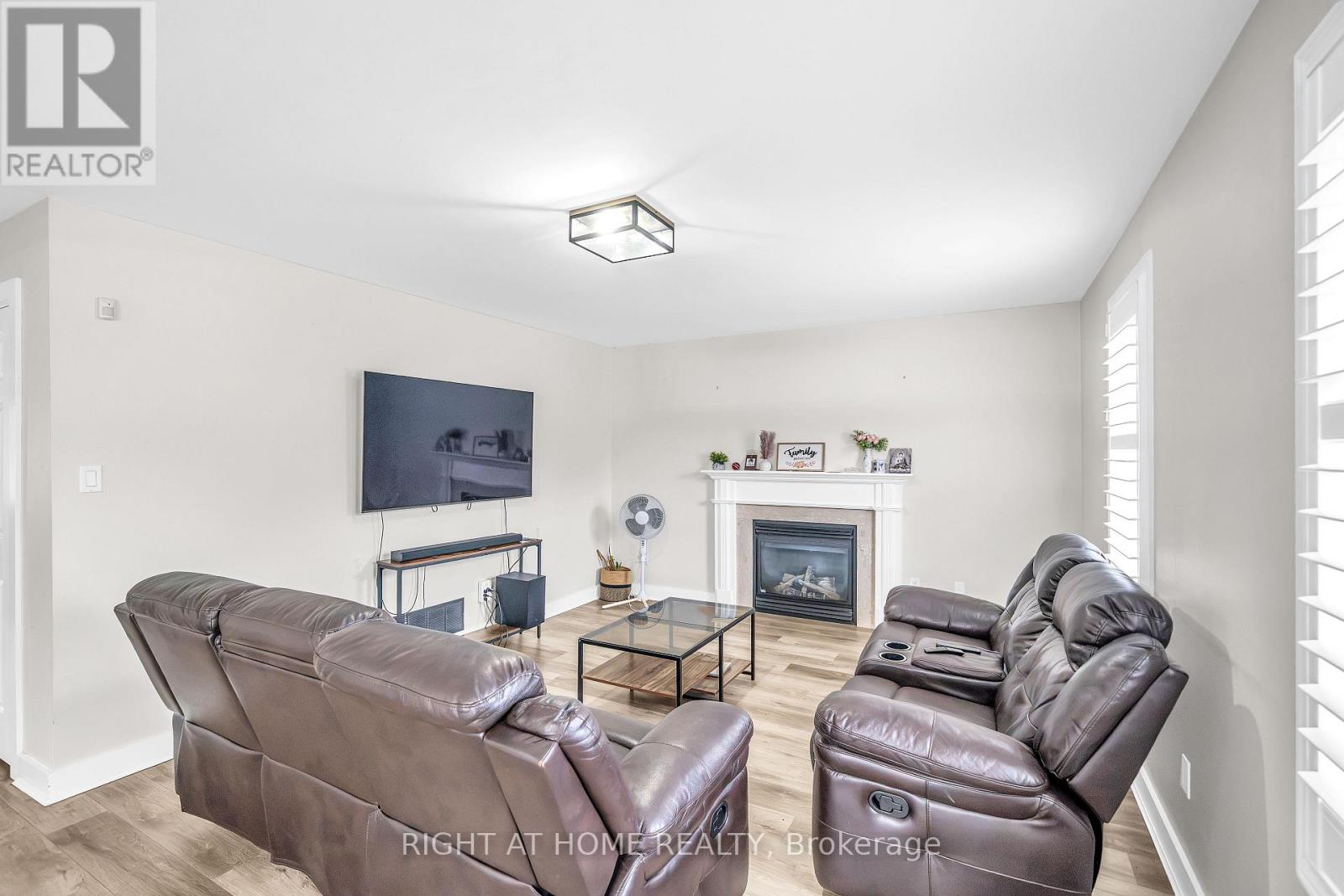 635 Longworth Avenue Property Photo 8
