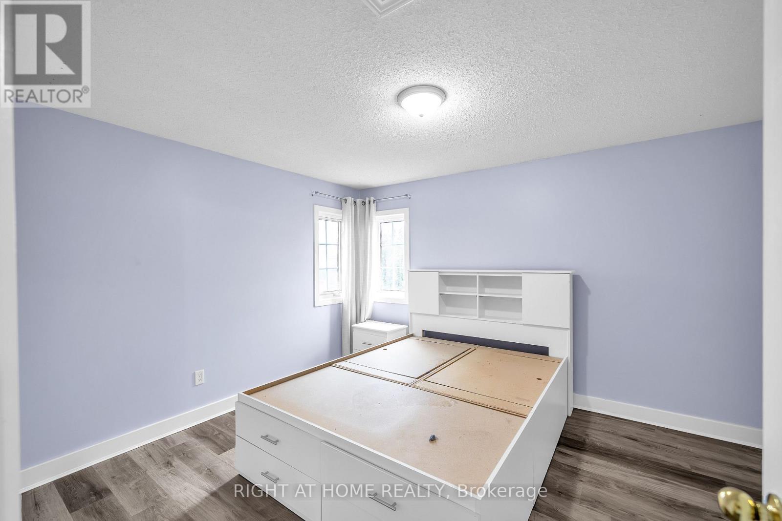635 Longworth Avenue Property Photo 21