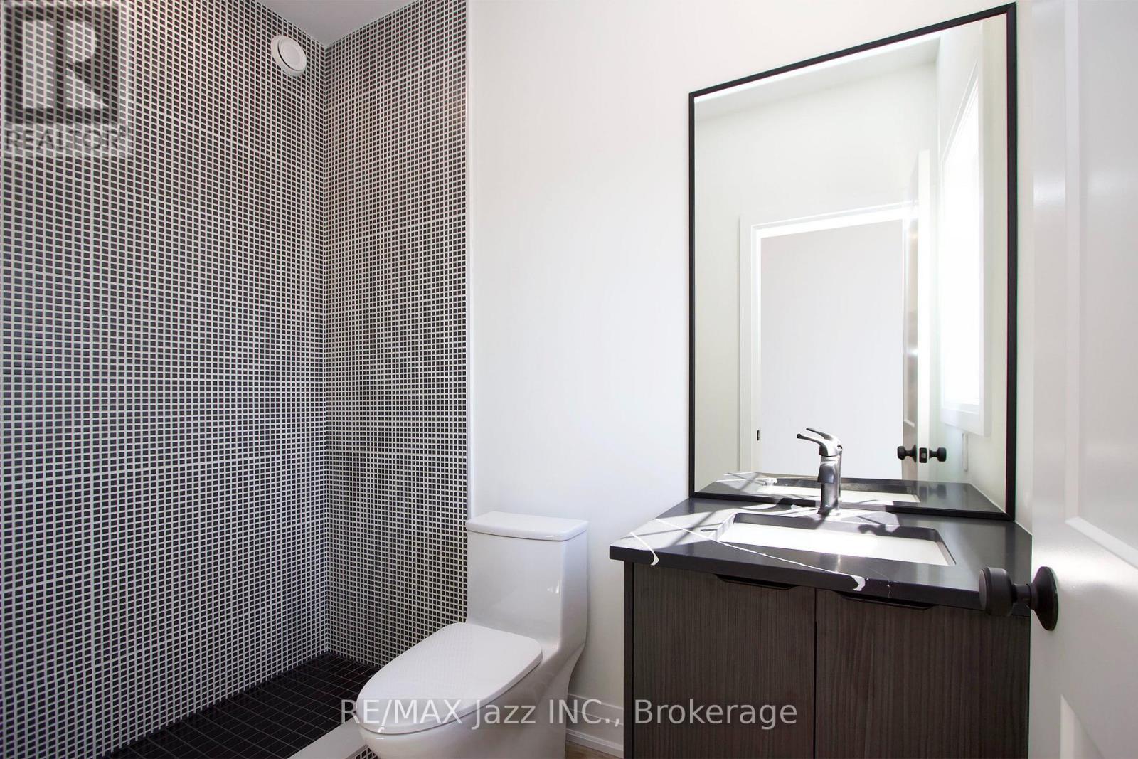 Upper - 760 Hoskin Avenue Property Photo 10